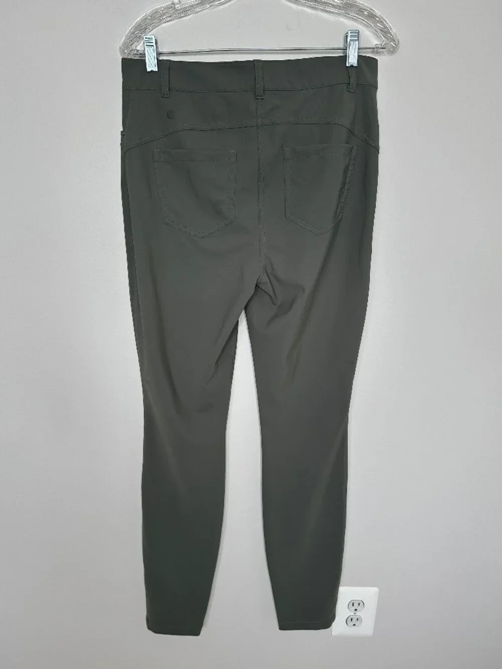 Lululemon Men's ABC Classic-Fit 5 Pocket Pant Warpstreme Willow Leaf Size 31